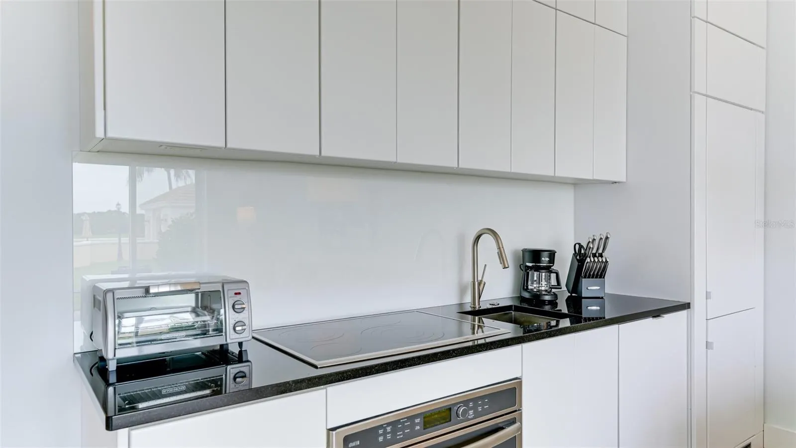 51 MACEWEN DR #5 #5