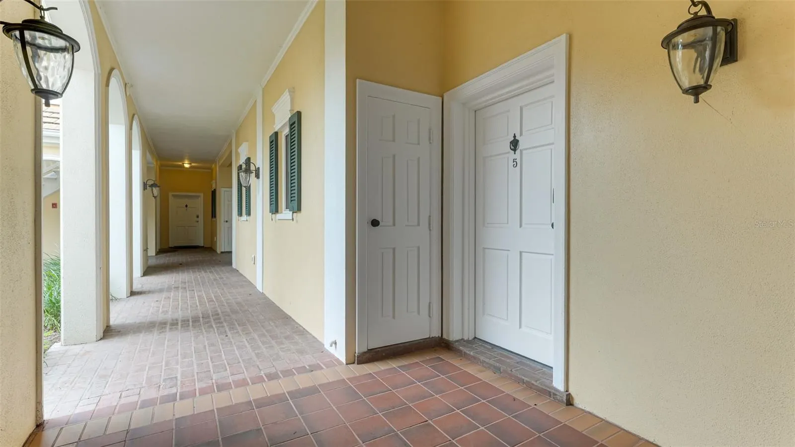 51 MACEWEN DR #5 #5