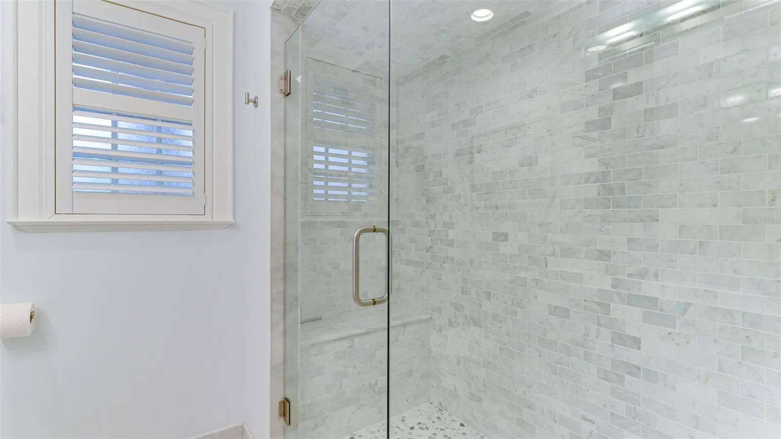 51 MACEWEN DR #5 #5