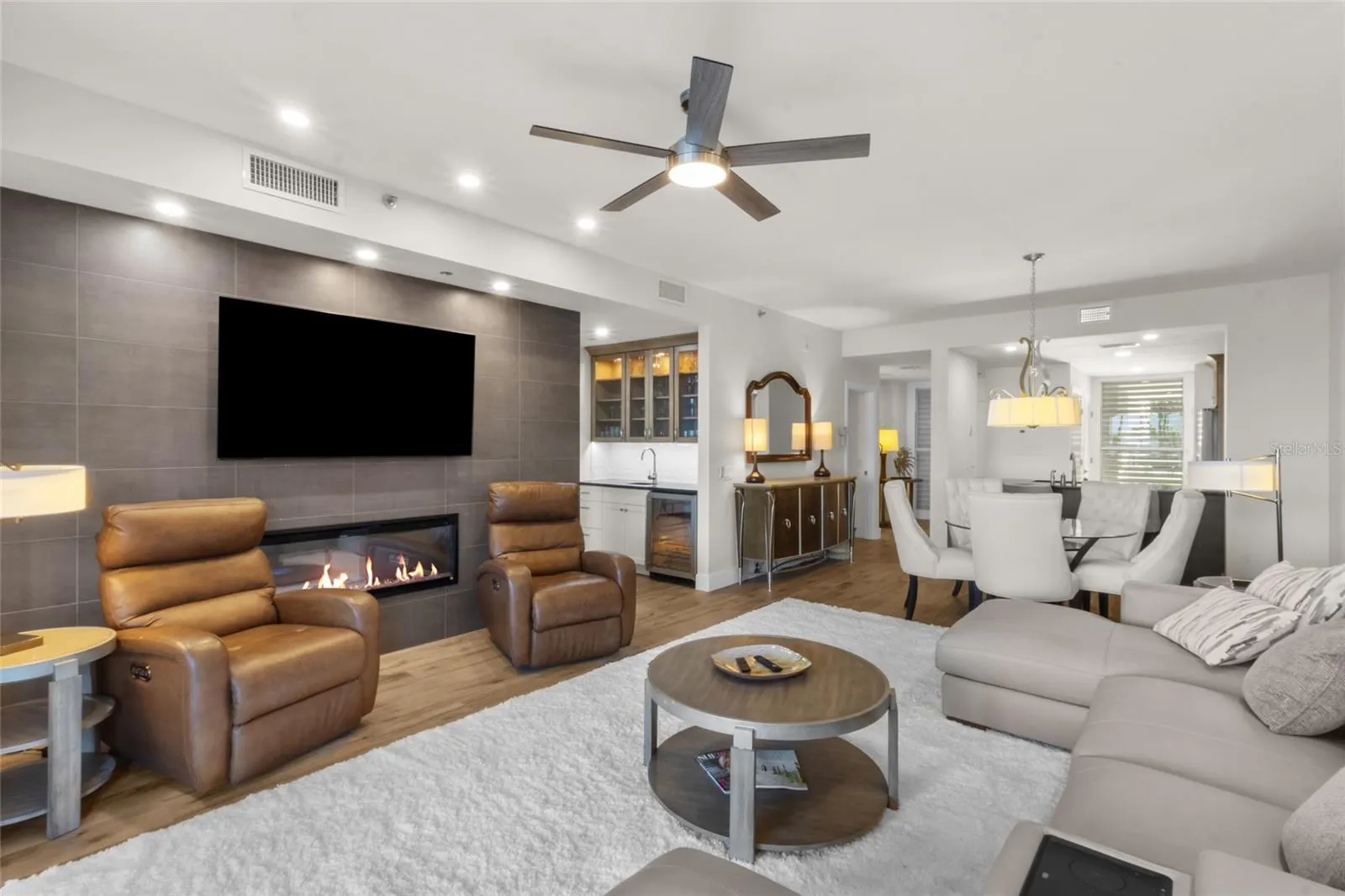 615 DREAM ISLAND PL #105 #105