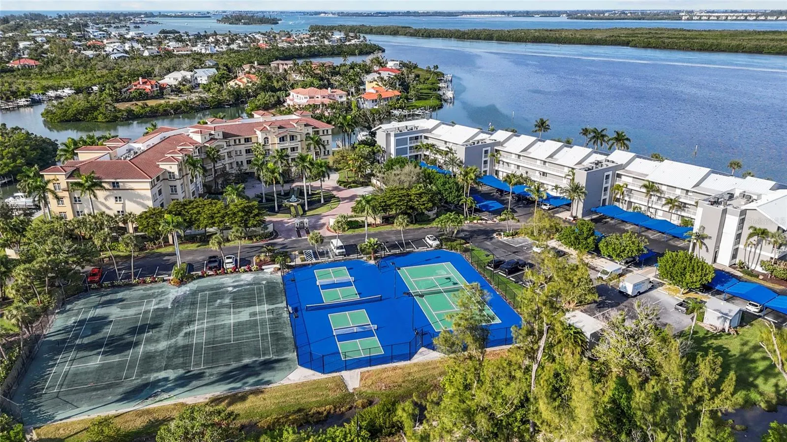 615 DREAM ISLAND PL #105 #105
