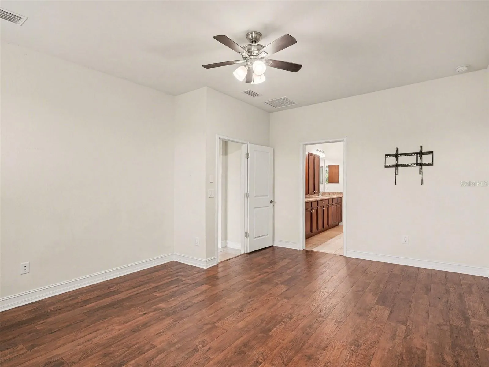 4429 CONCHFISH LN