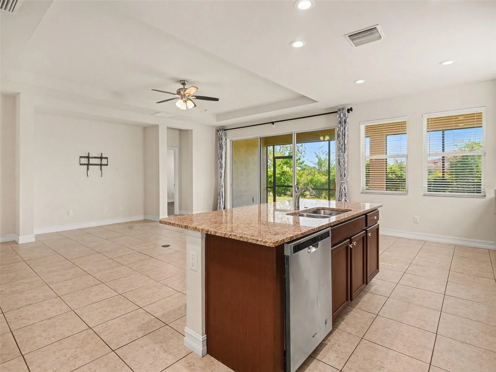 4429 CONCHFISH LN