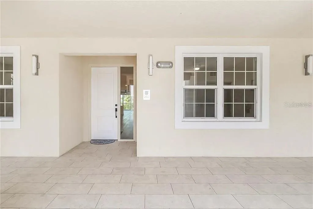280 HIDDEN BAY DR #302 #302