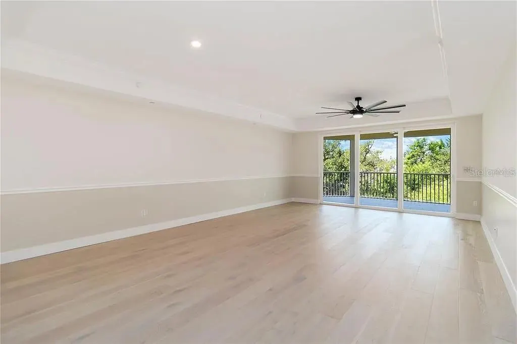 280 HIDDEN BAY DR #302 #302