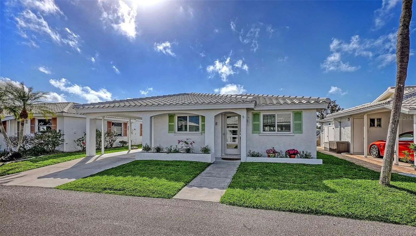900 SPANISH DR N
