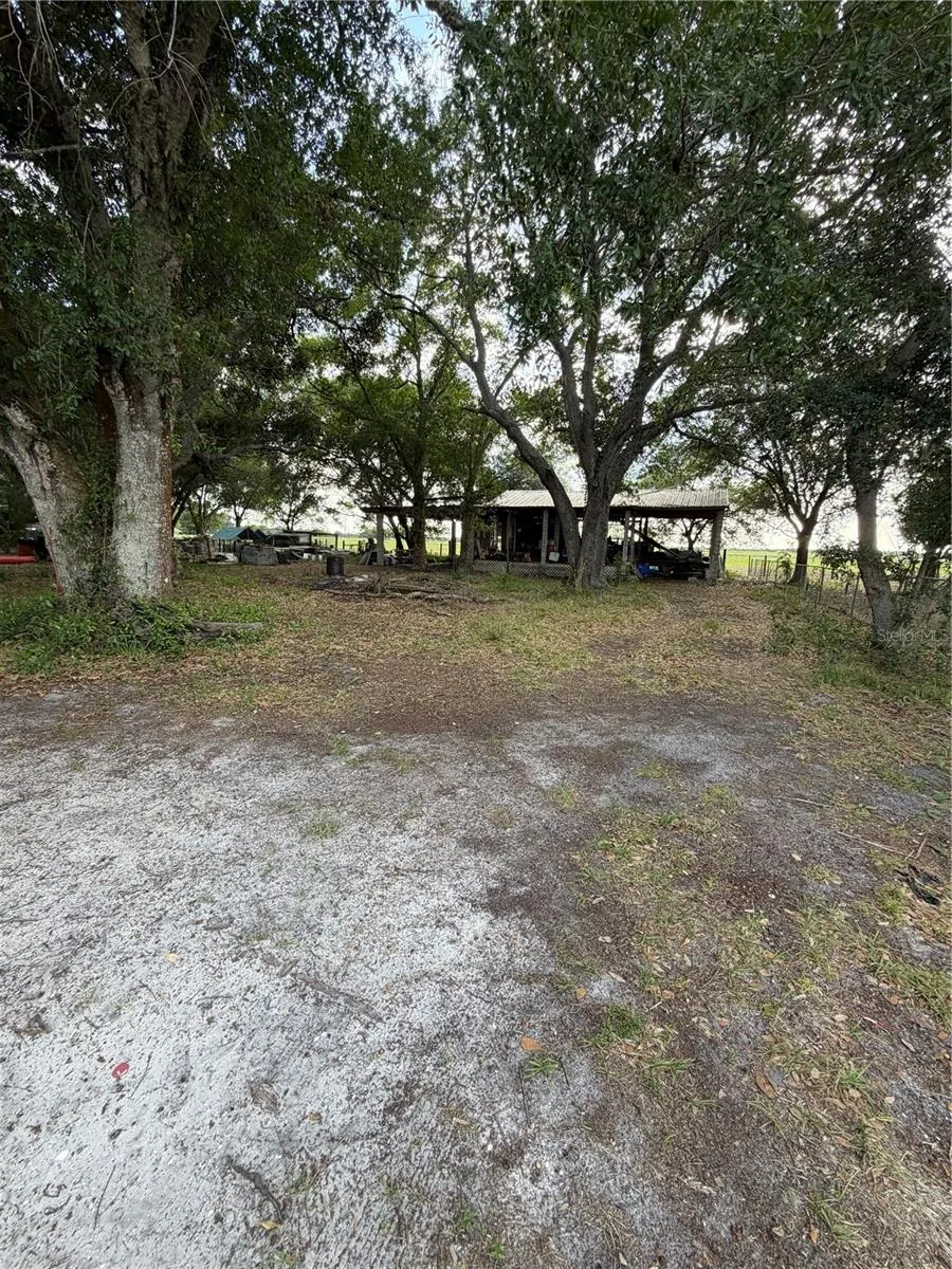 1059 NE SUGAR BABE RD