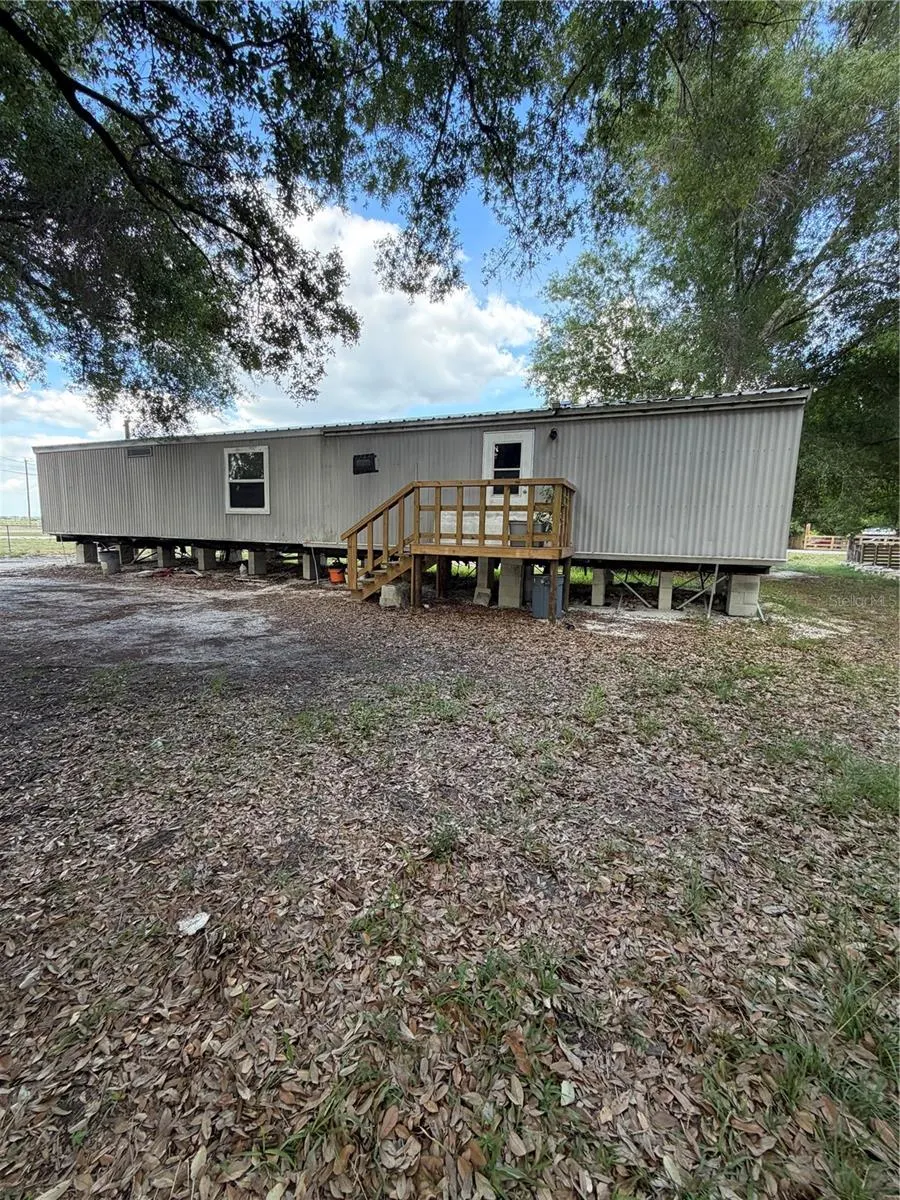 1059 NE SUGAR BABE RD