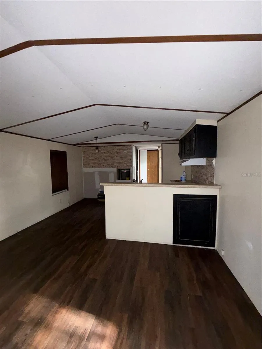 1059 NE SUGAR BABE RD