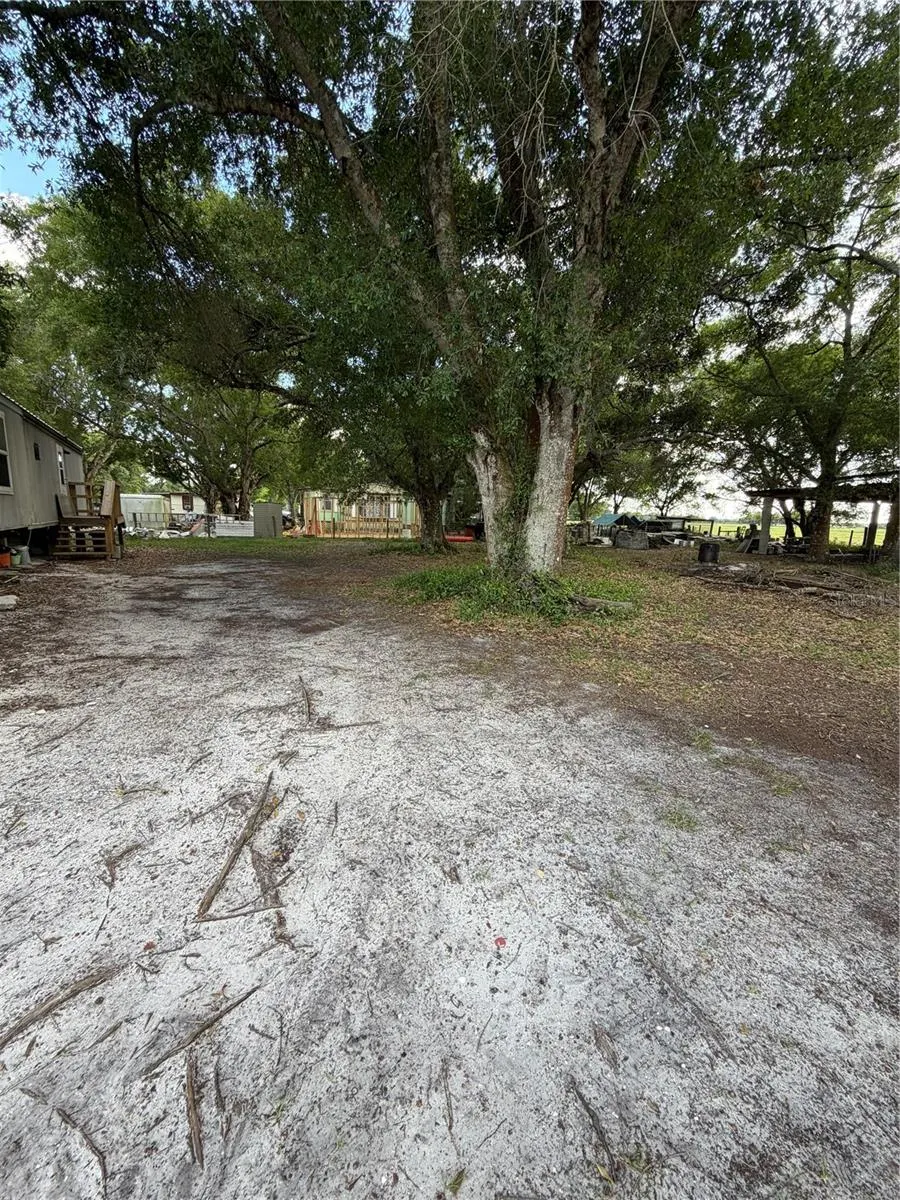 1059 NE SUGAR BABE RD