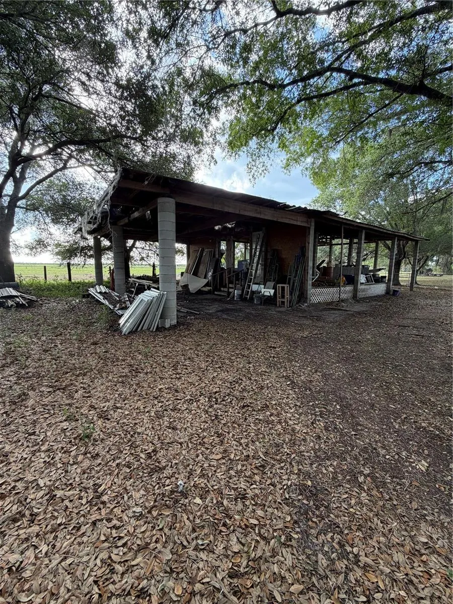 1059 NE SUGAR BABE RD