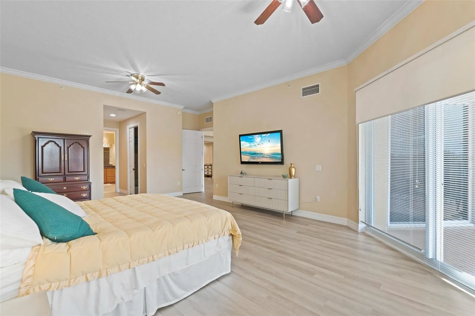 6100 JESSIE HARBOR DR #202 #202