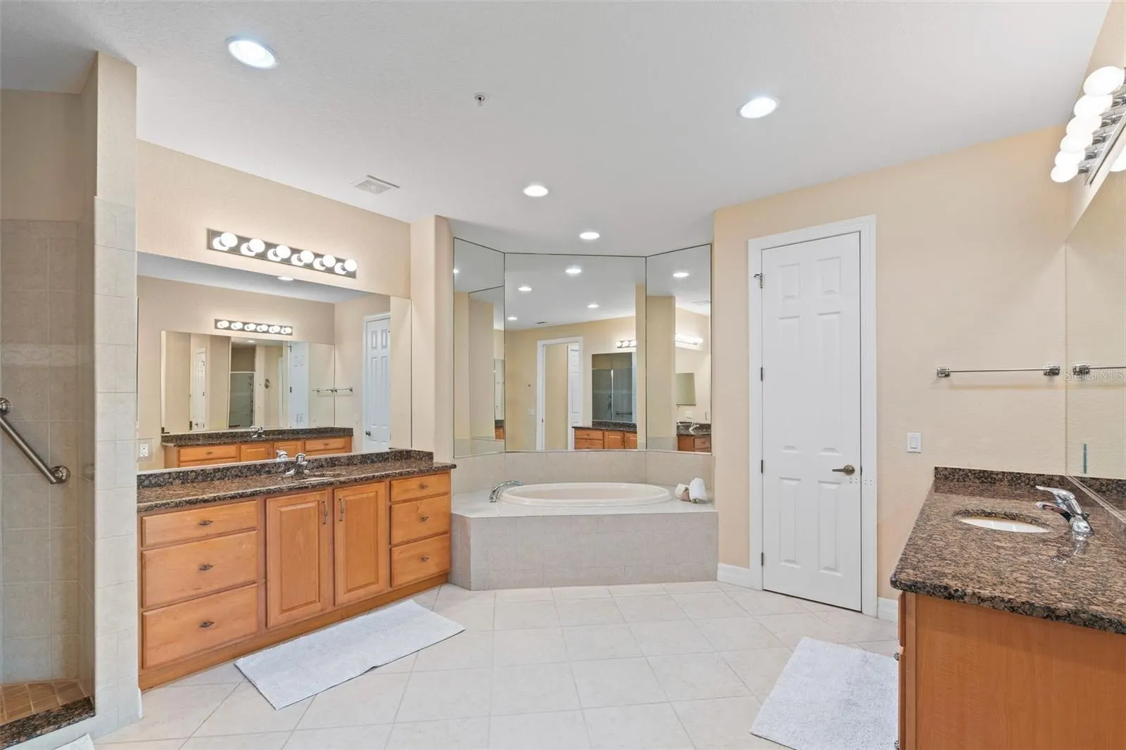 6100 JESSIE HARBOR DR #202 #202