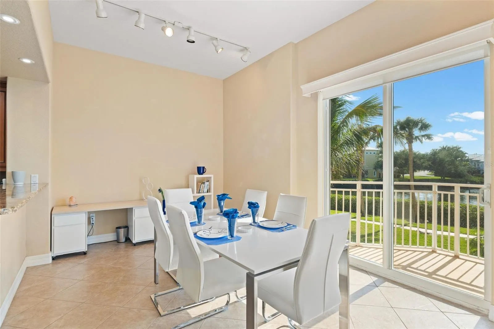 6100 JESSIE HARBOR DR #202 #202