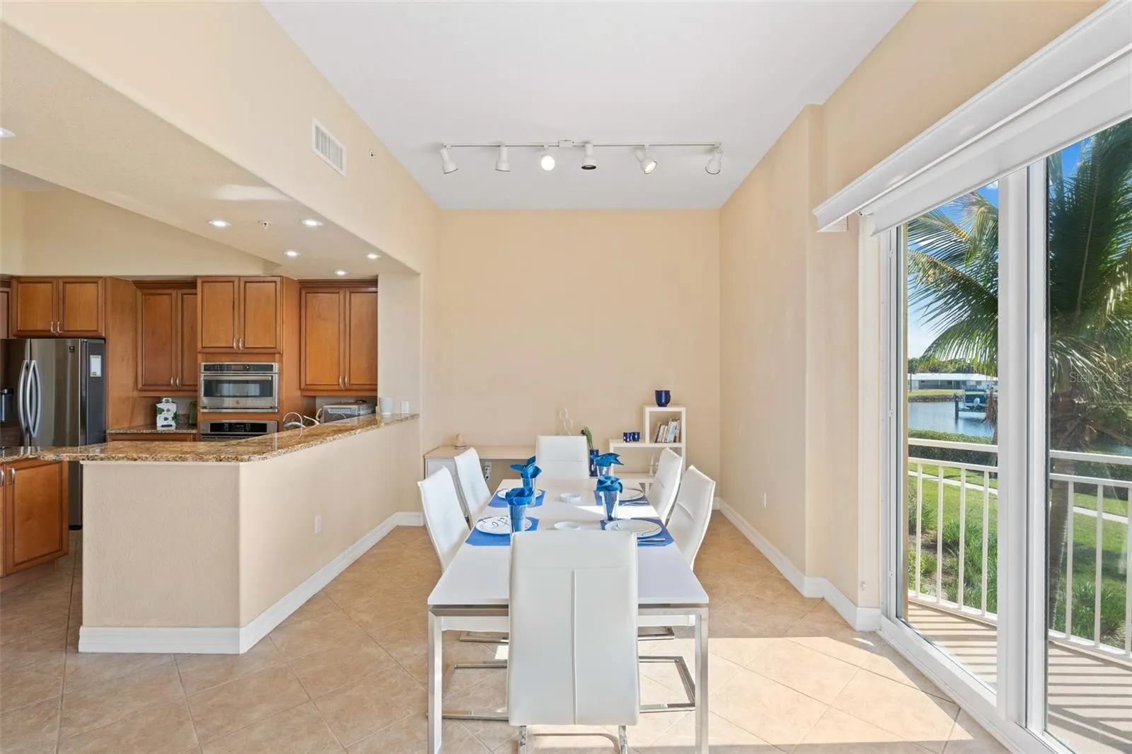 6100 JESSIE HARBOR DR #202 #202