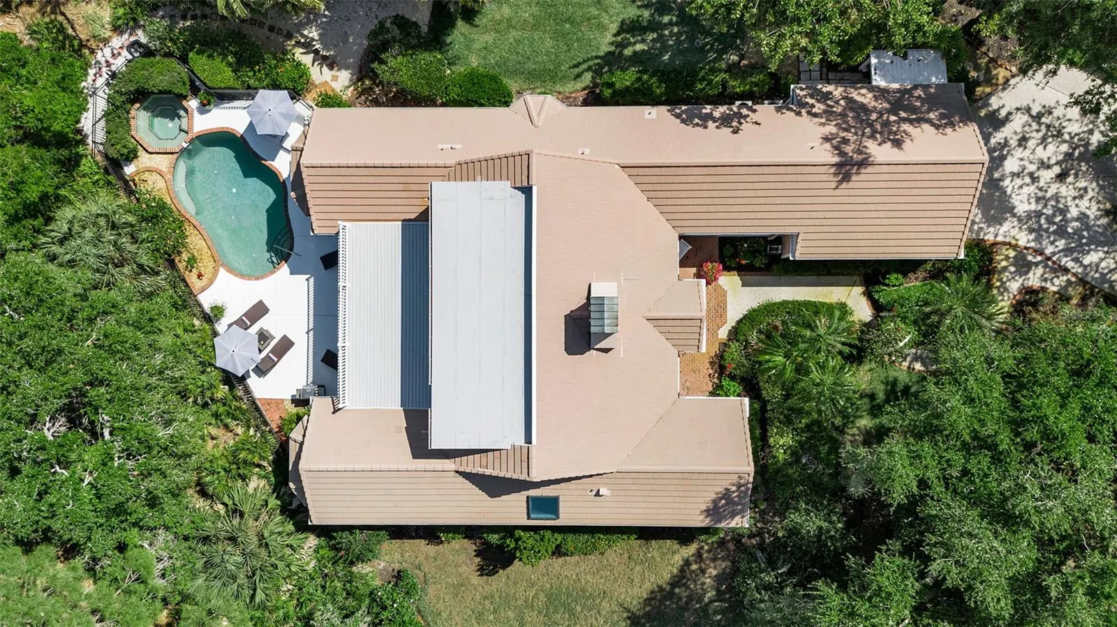 156 BISHOPS COURT RD