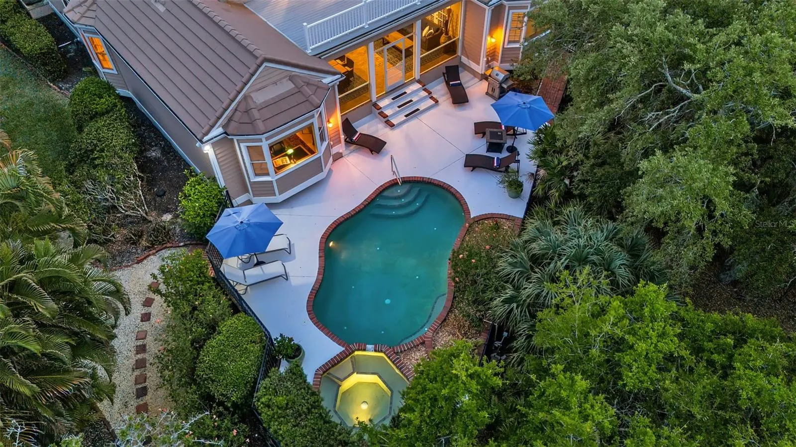 156 BISHOPS COURT RD