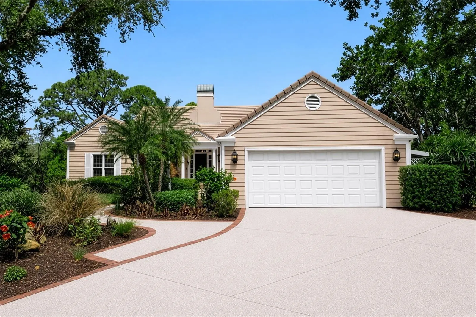 156 BISHOPS COURT RD
