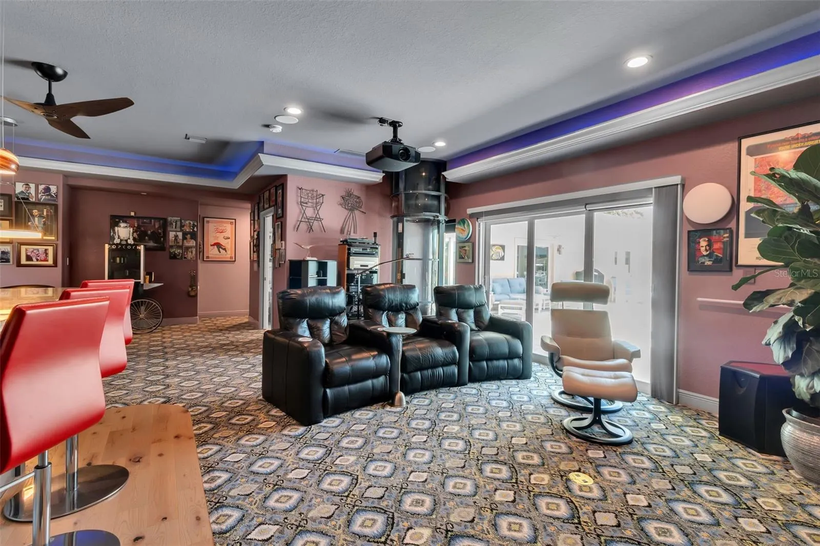 524 HORNBLOWER LN