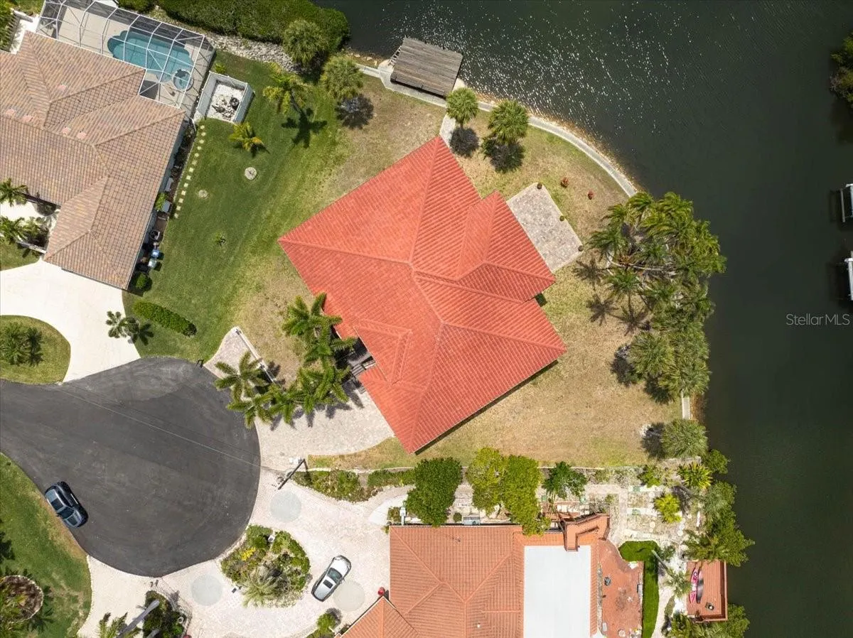 135 TINA ISLAND DR