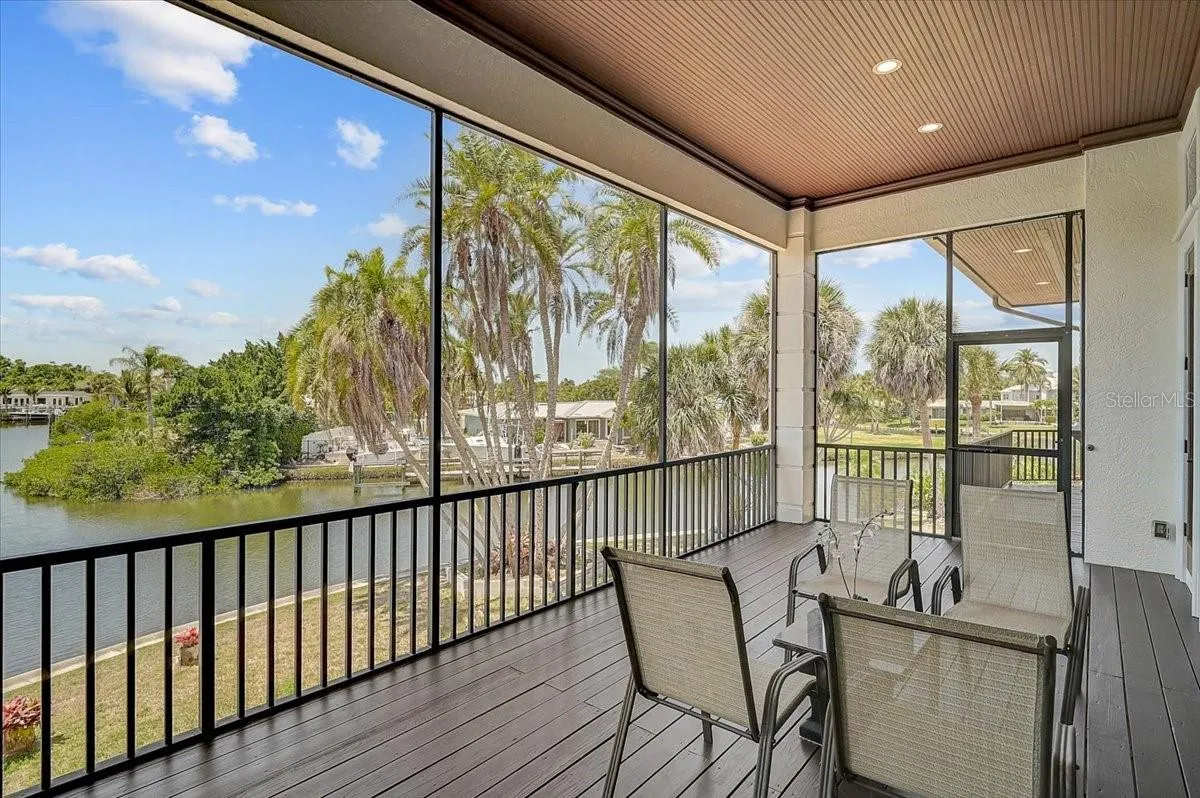 135 TINA ISLAND DR