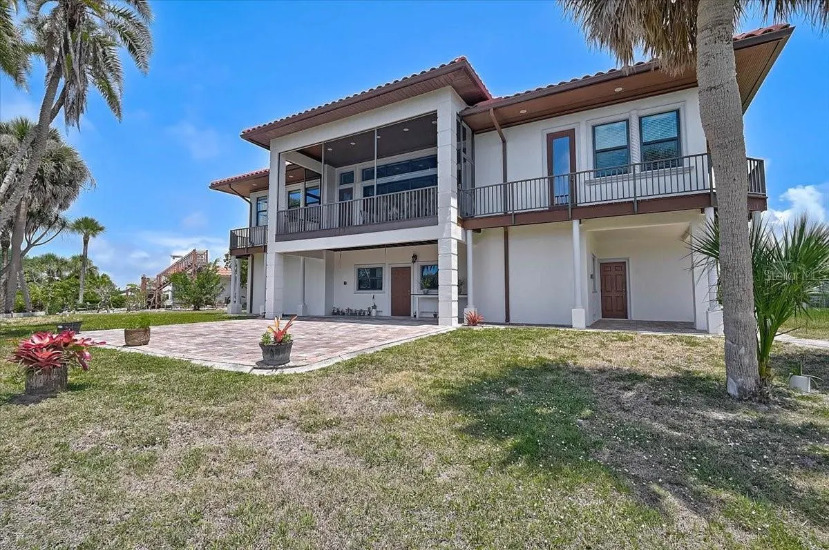 135 TINA ISLAND DR