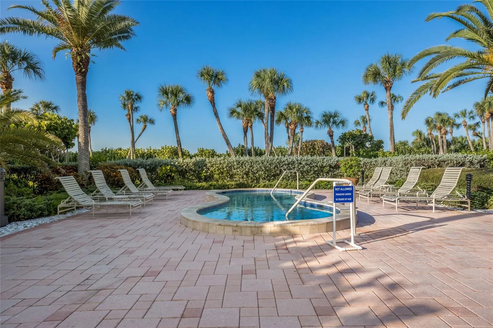 1095 GULF OF MEXICO DR #102 #102