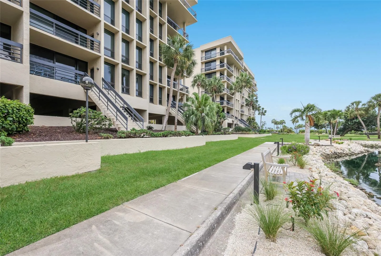 1095 GULF OF MEXICO DR #102 #102
