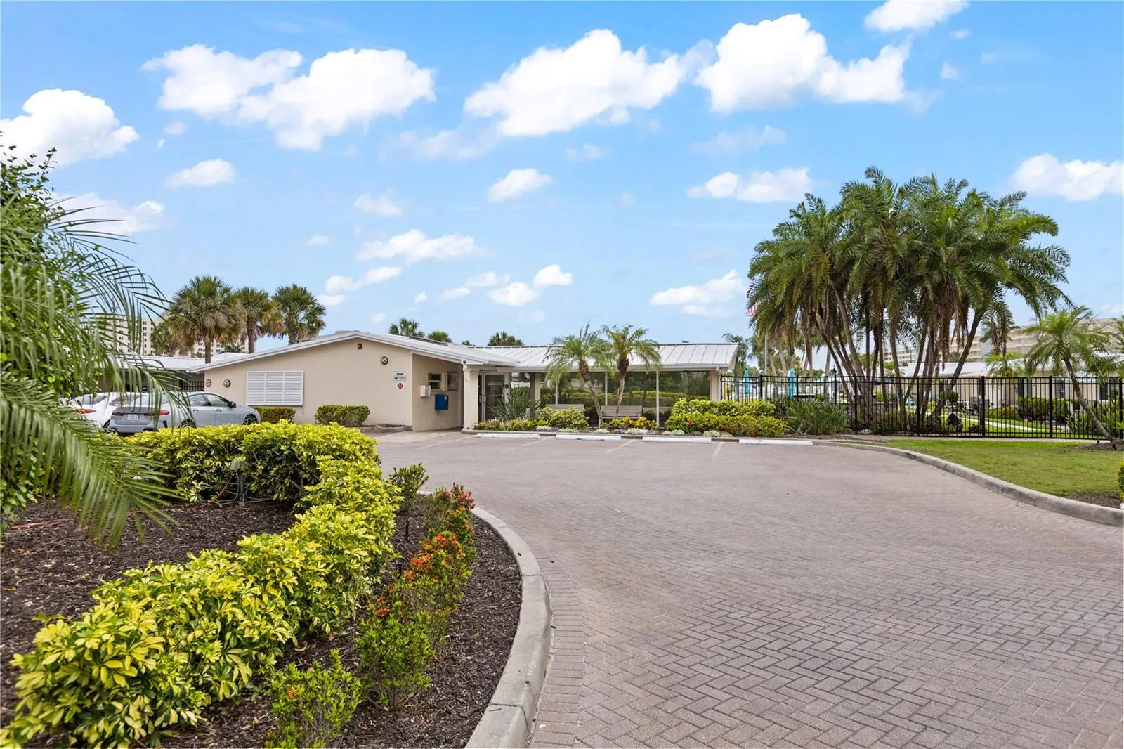 5830 MIDNIGHT PASS RD #29 #29