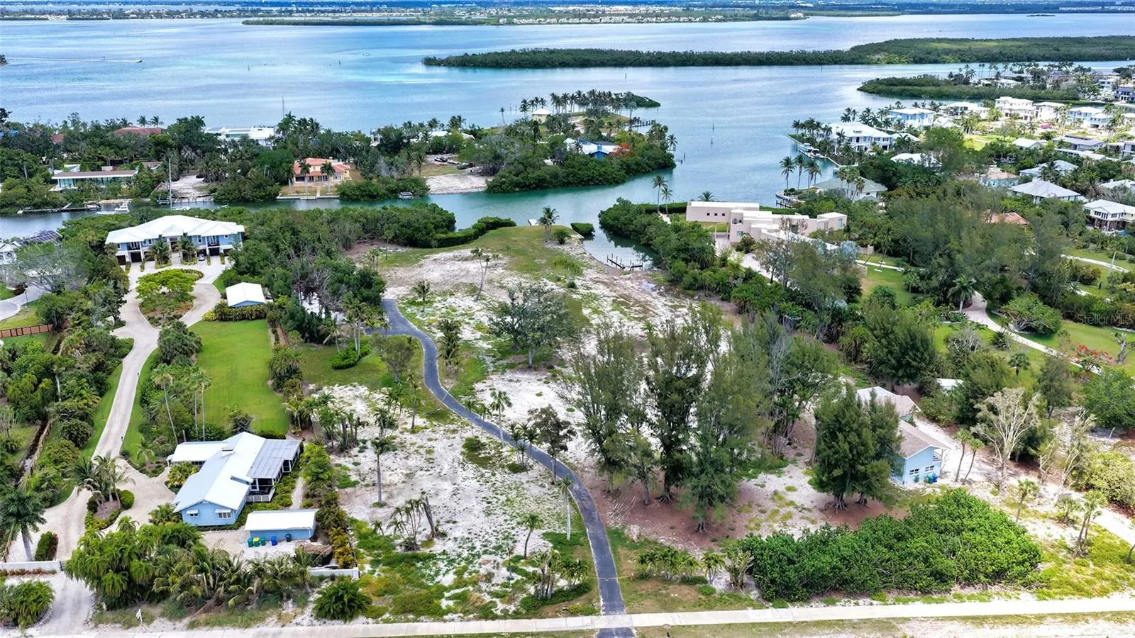 6664 & 6660 & 6670 GULF OF MEXICO DR