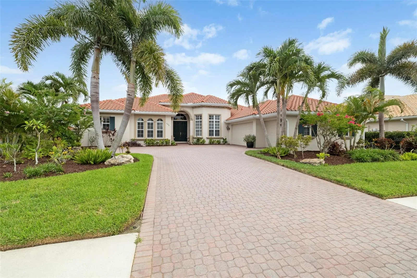 286 PESARO DR