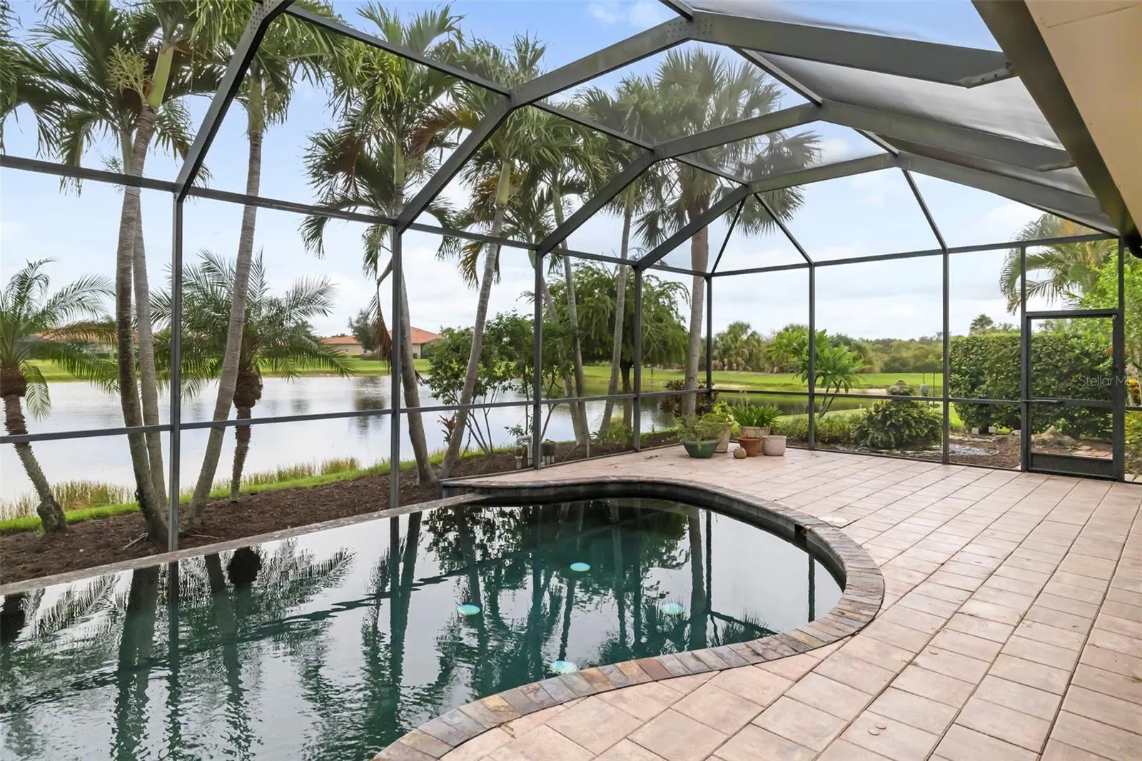 286 PESARO DR