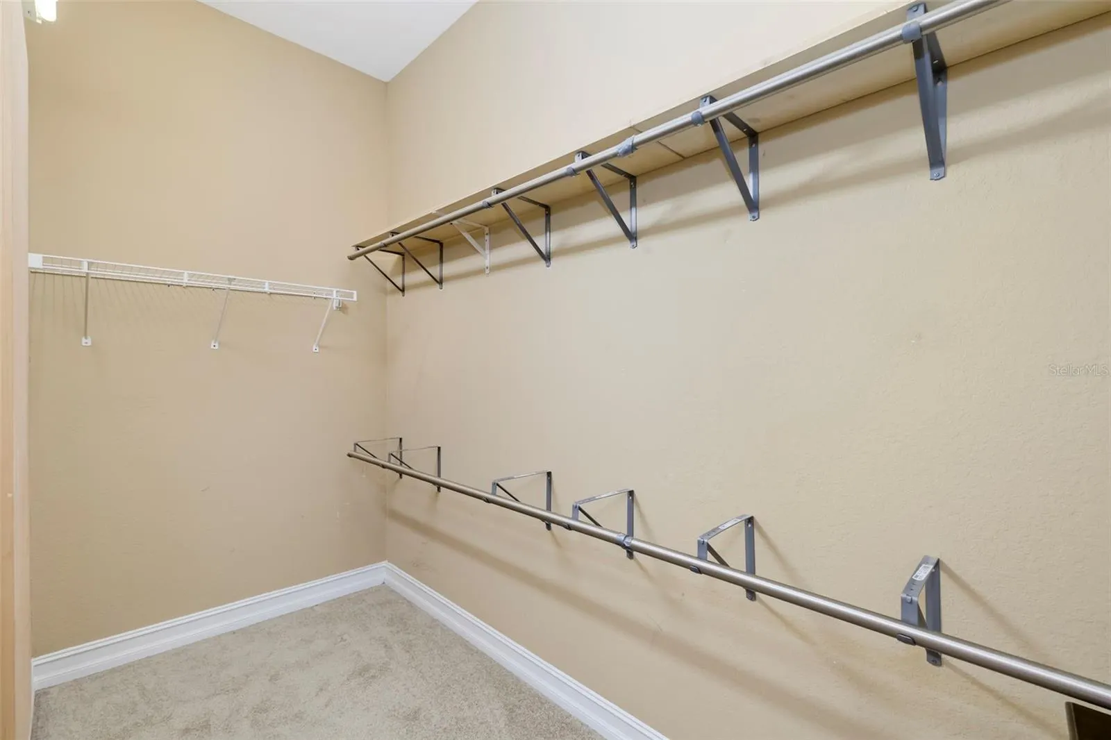 286 PESARO DR