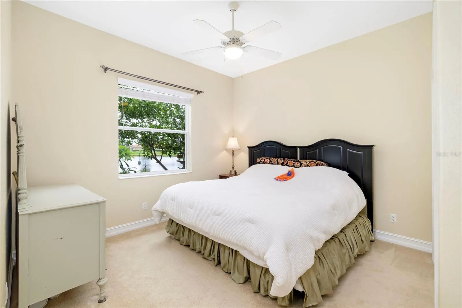 286 PESARO DR