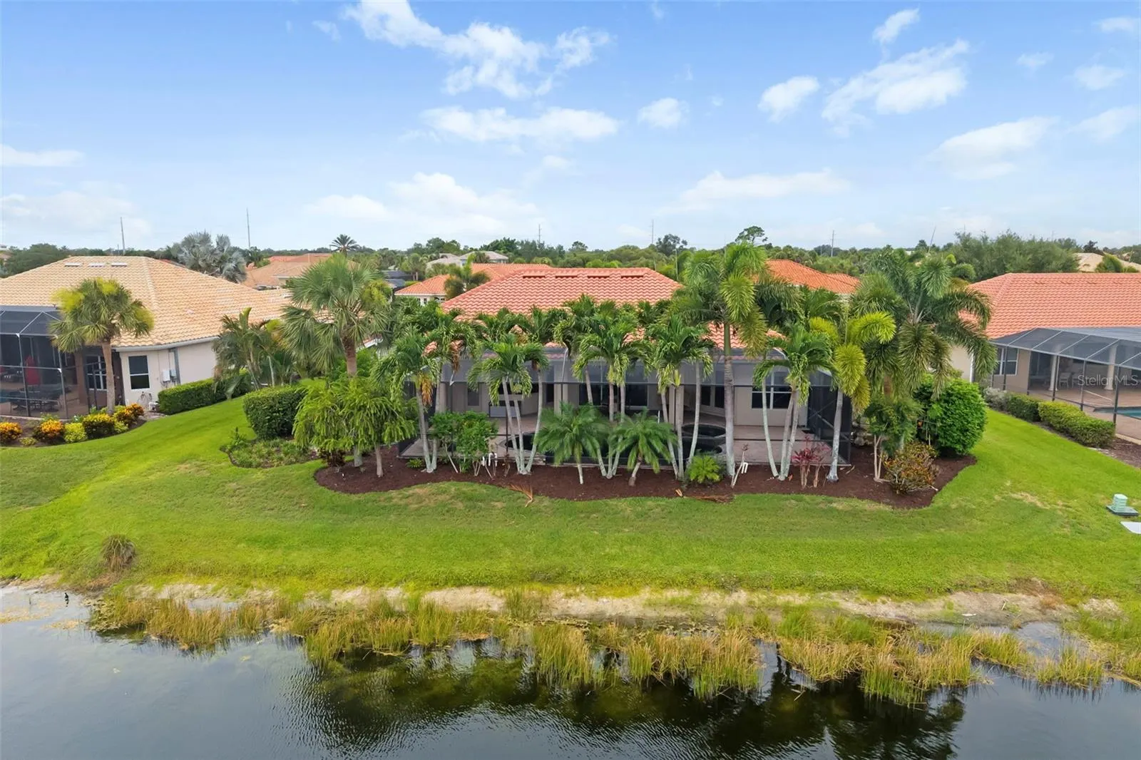 286 PESARO DR