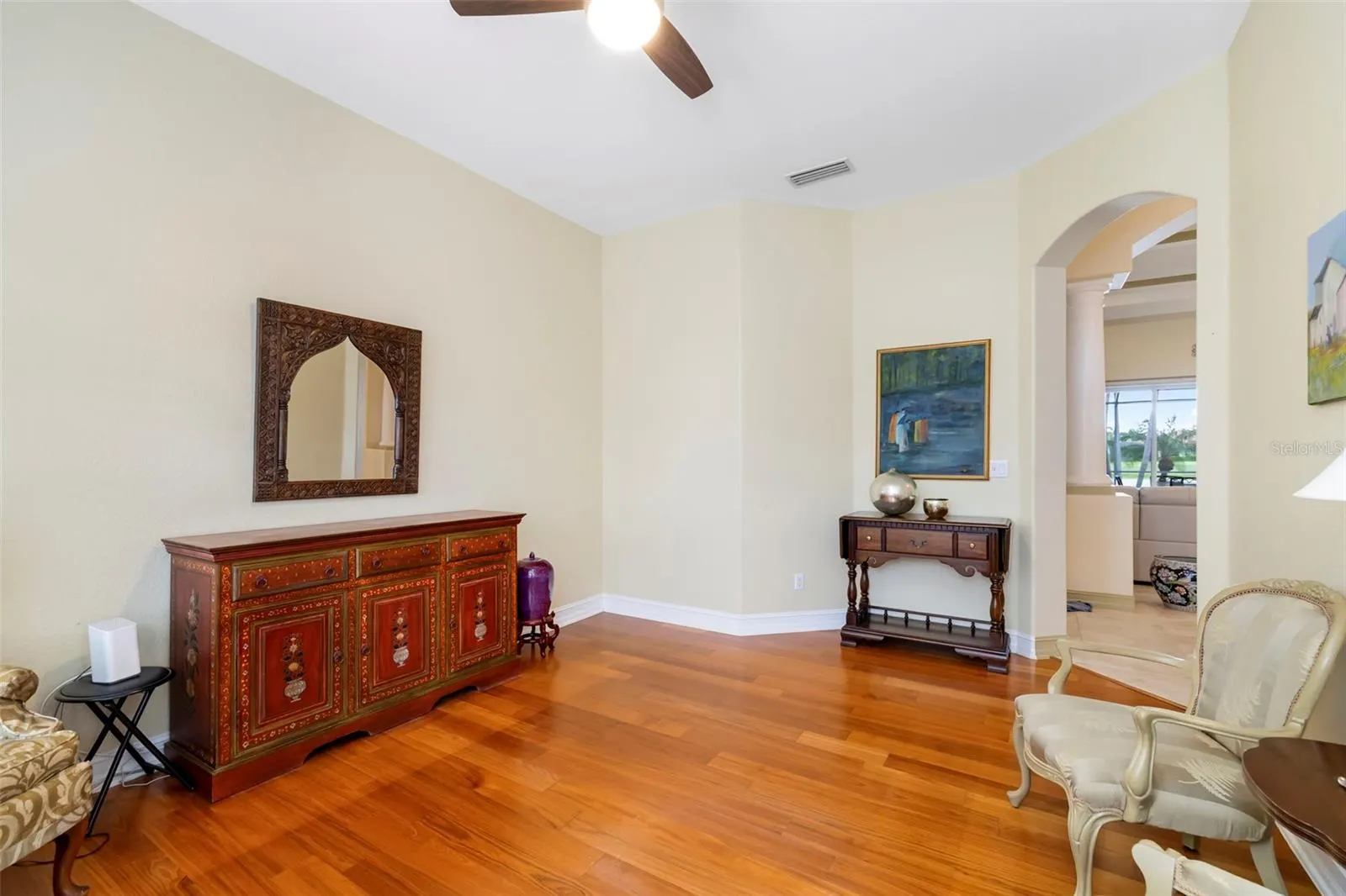 286 PESARO DR