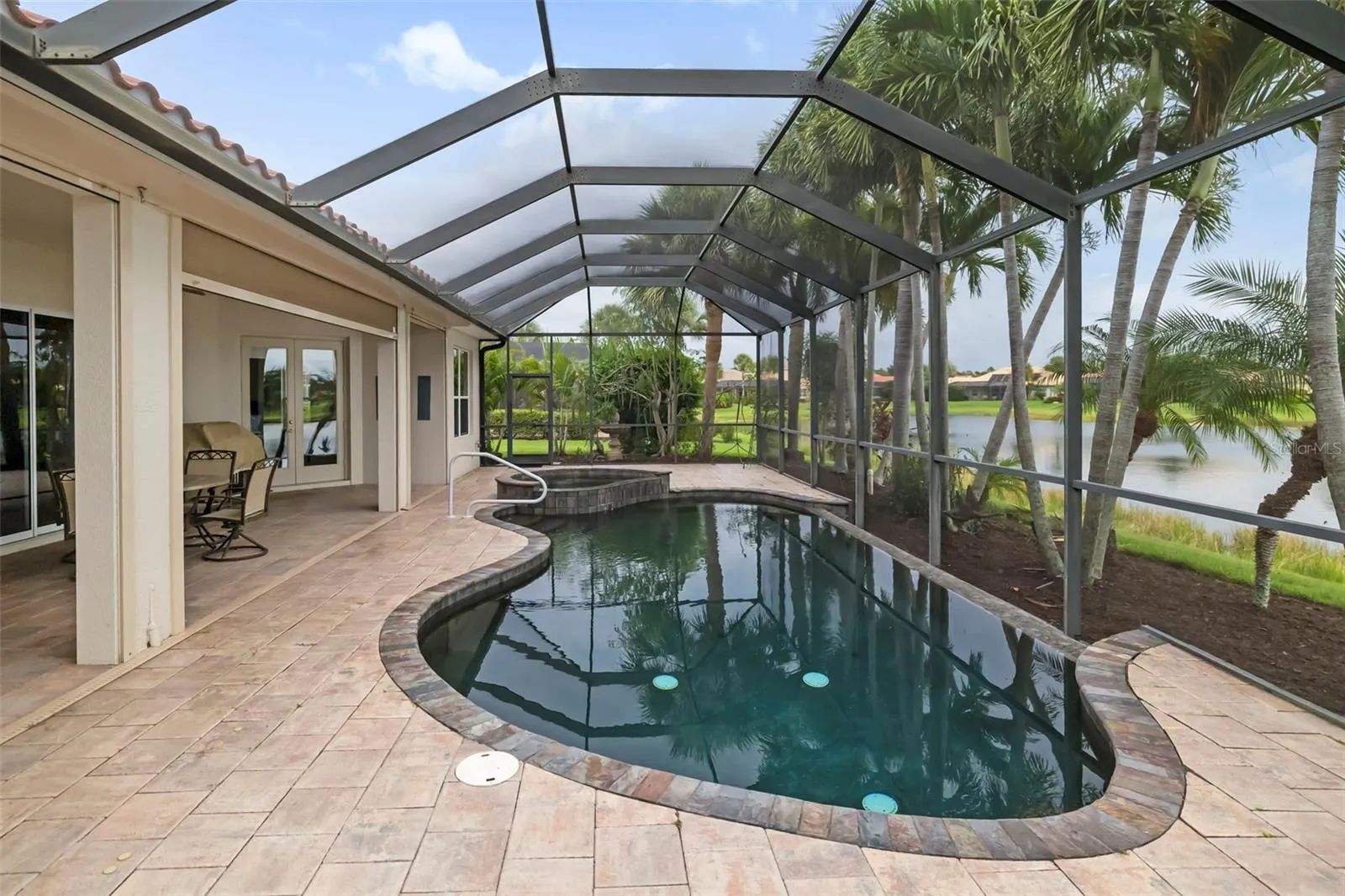 286 PESARO DR