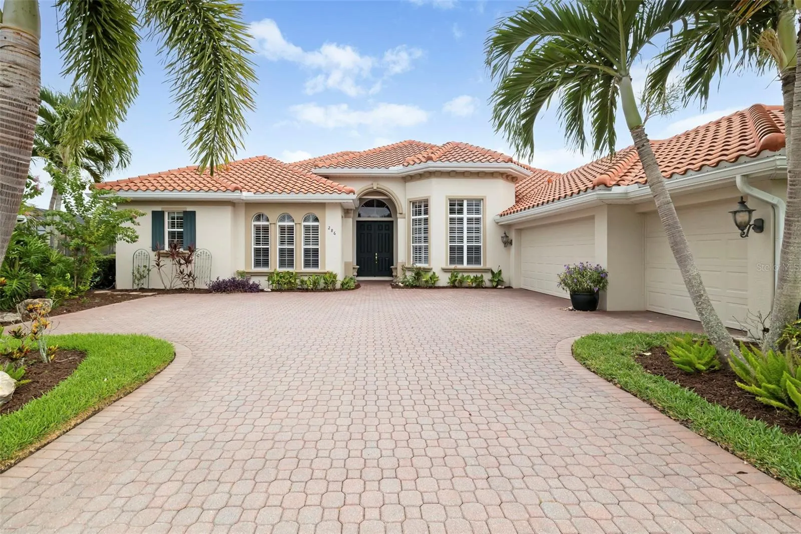 286 PESARO DR