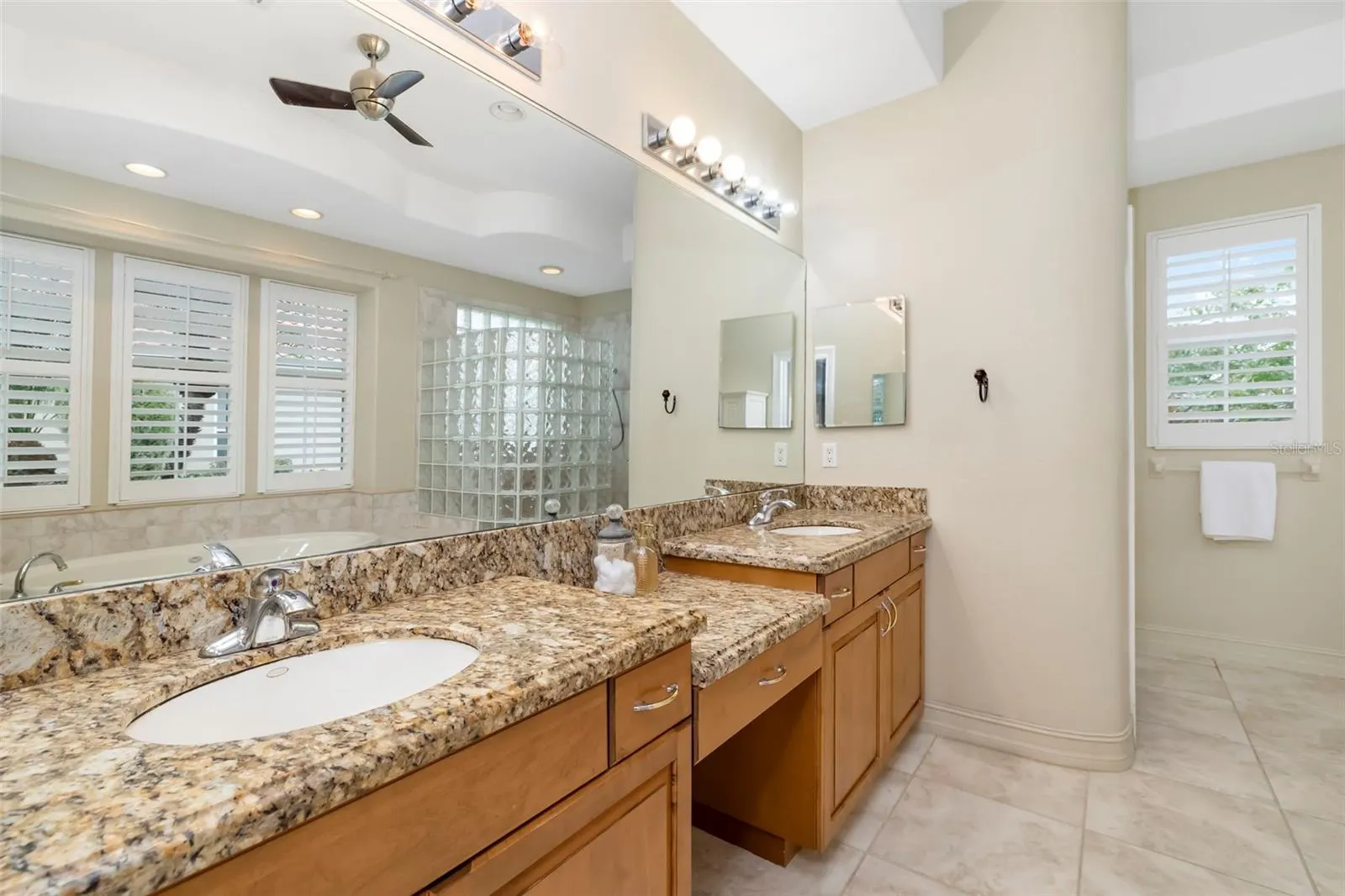 286 PESARO DR