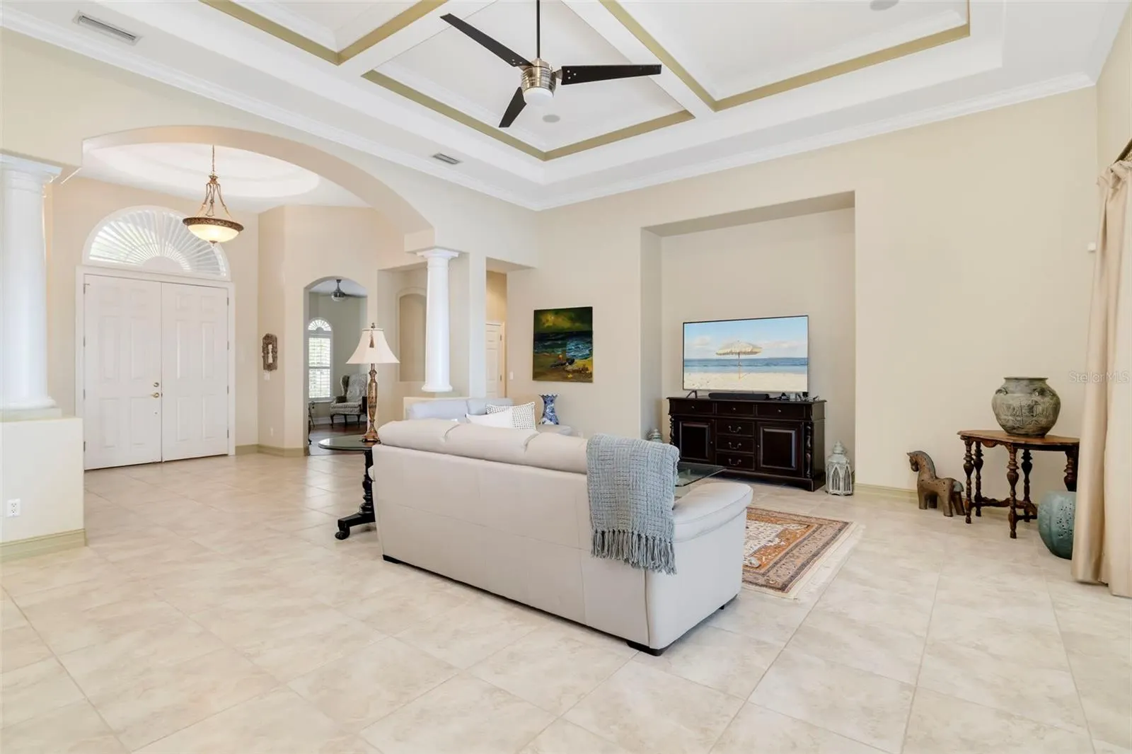 286 PESARO DR