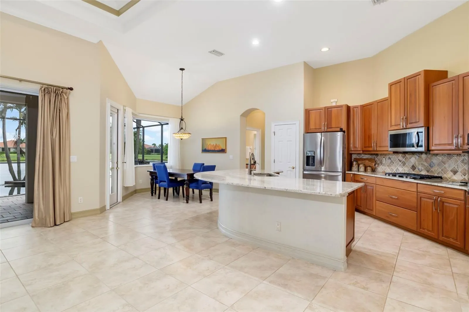 286 PESARO DR