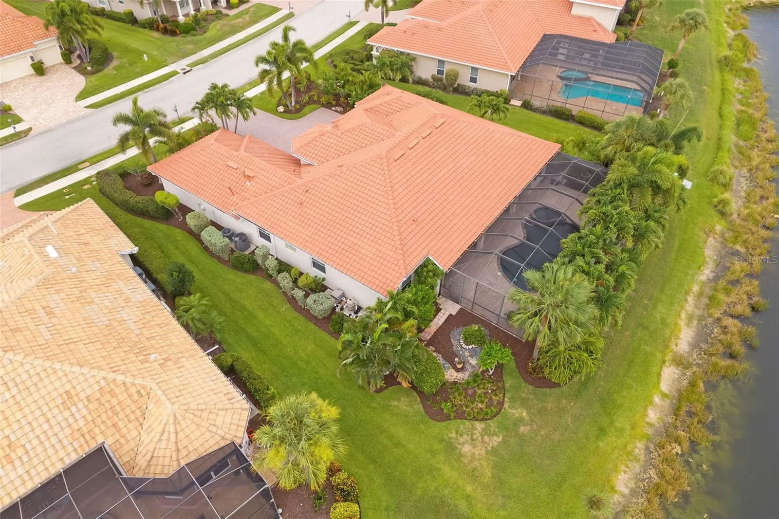 286 PESARO DR