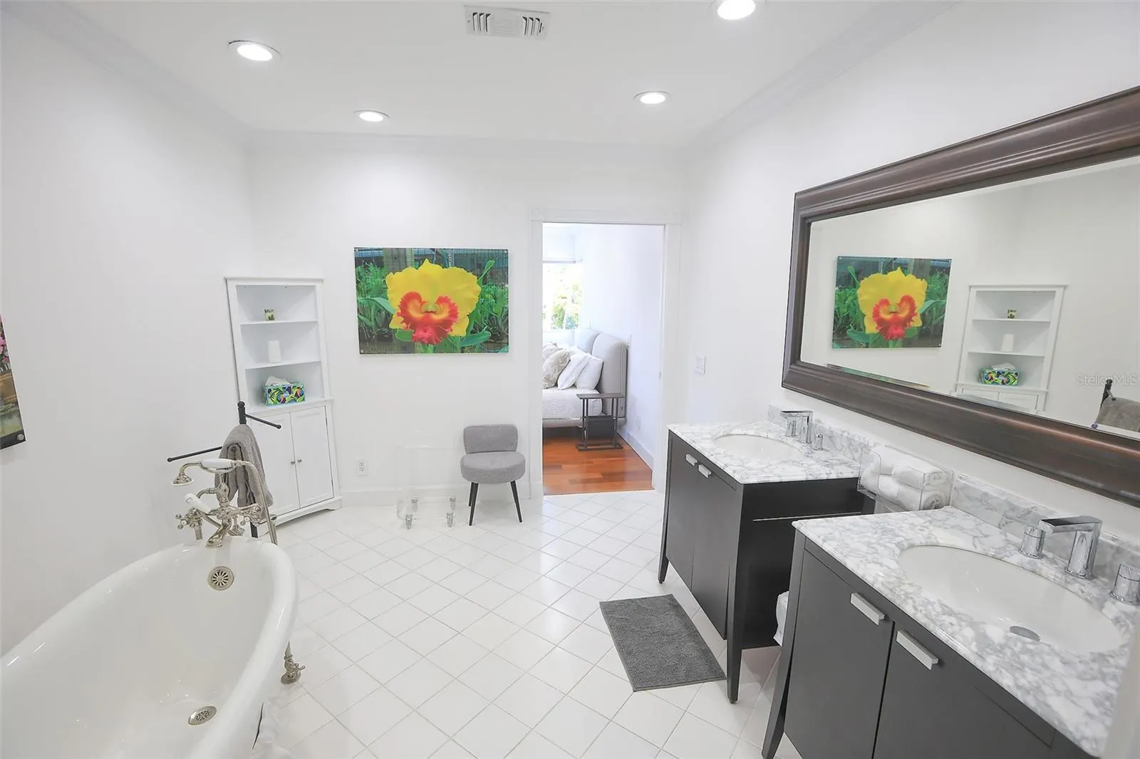 3527 FAIR OAKS LN