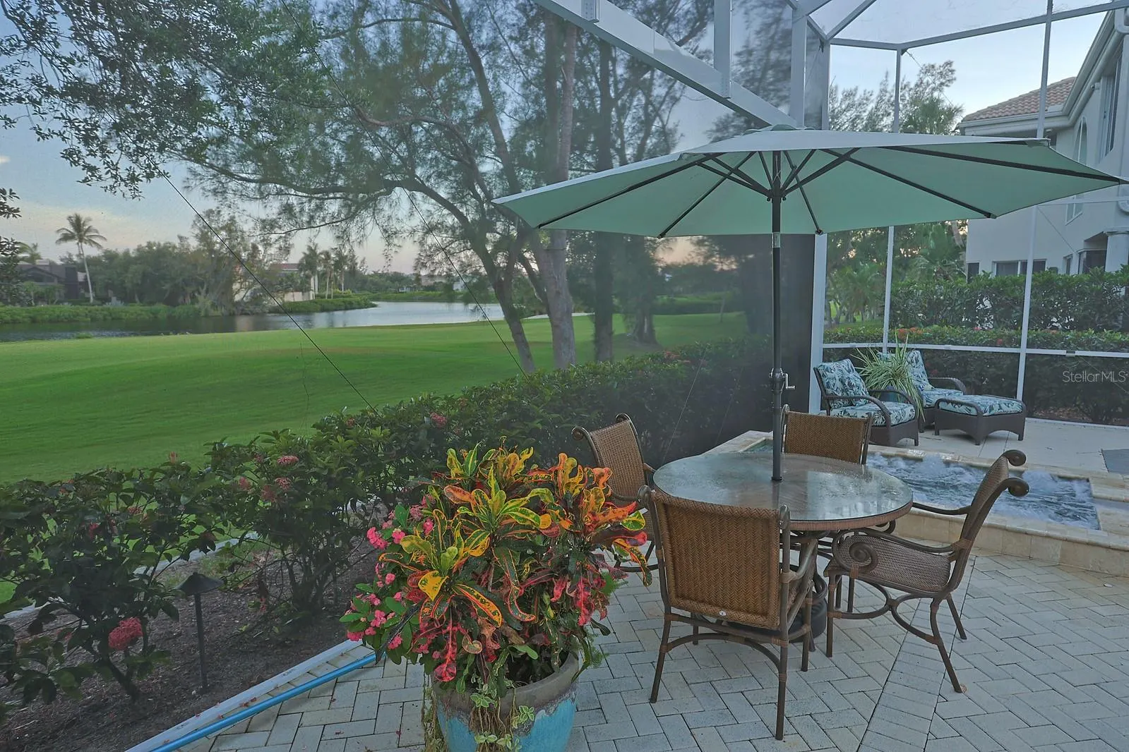 3527 FAIR OAKS LN