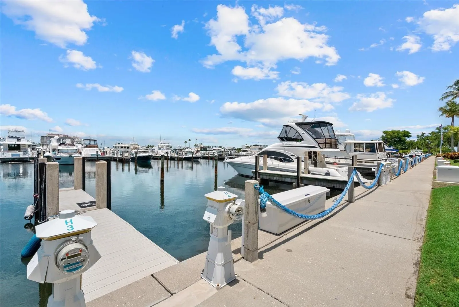 2600 HARBOURSIDE DR #H06 #H06