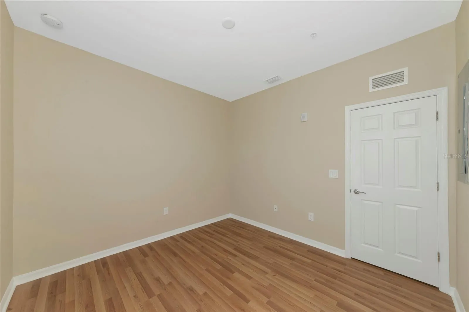 4296 EXPEDITION WAY #104 #104