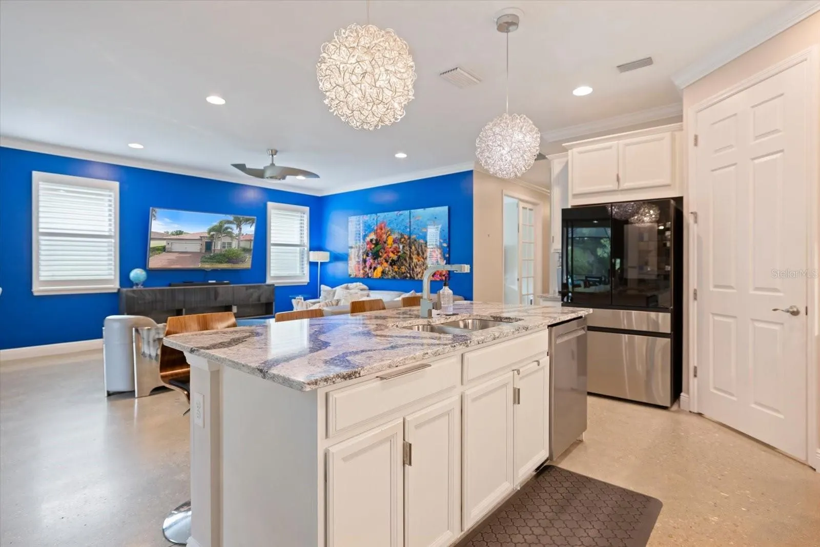 191 MARAVIYA BLVD