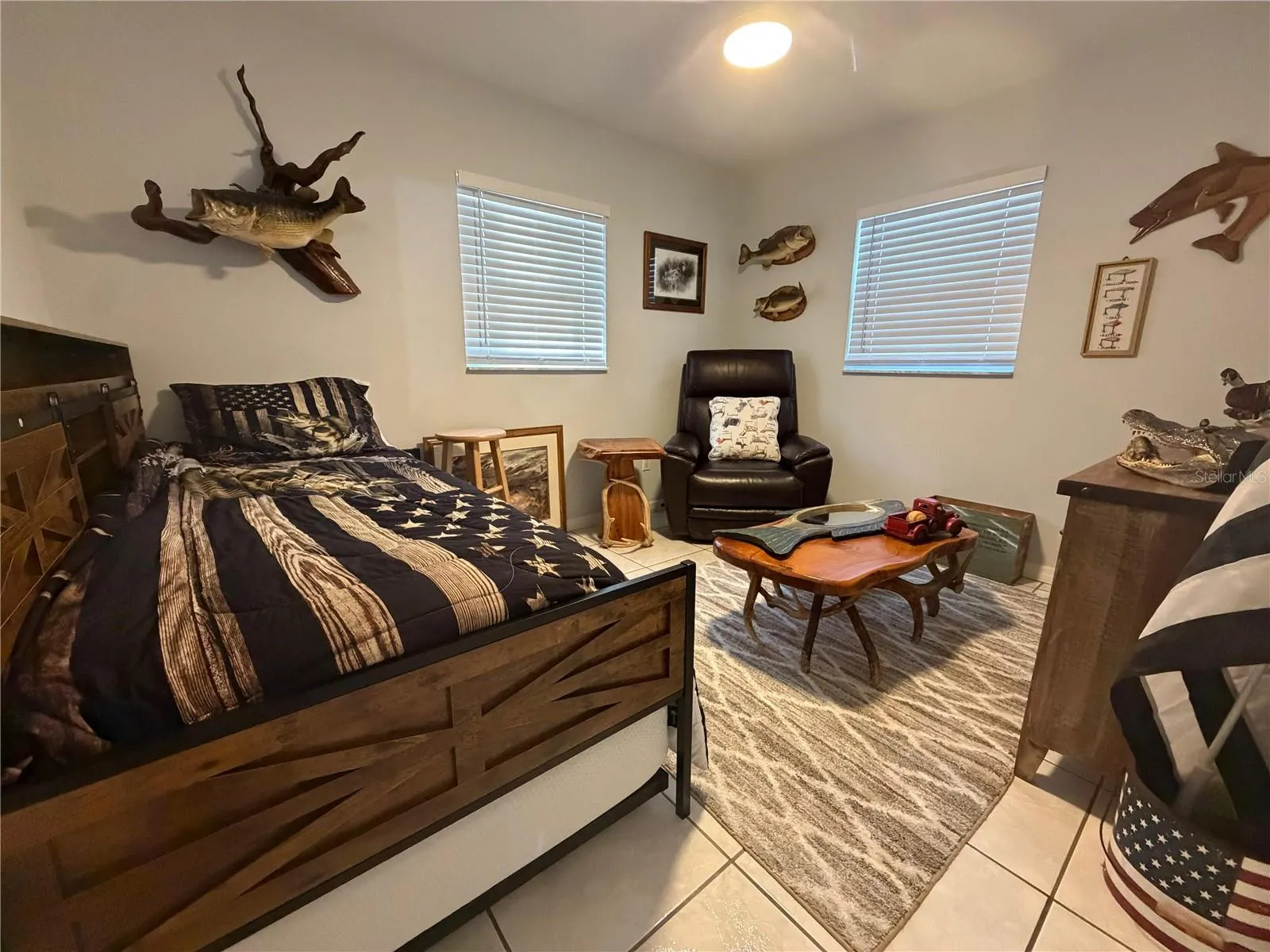 1205 LISA LN