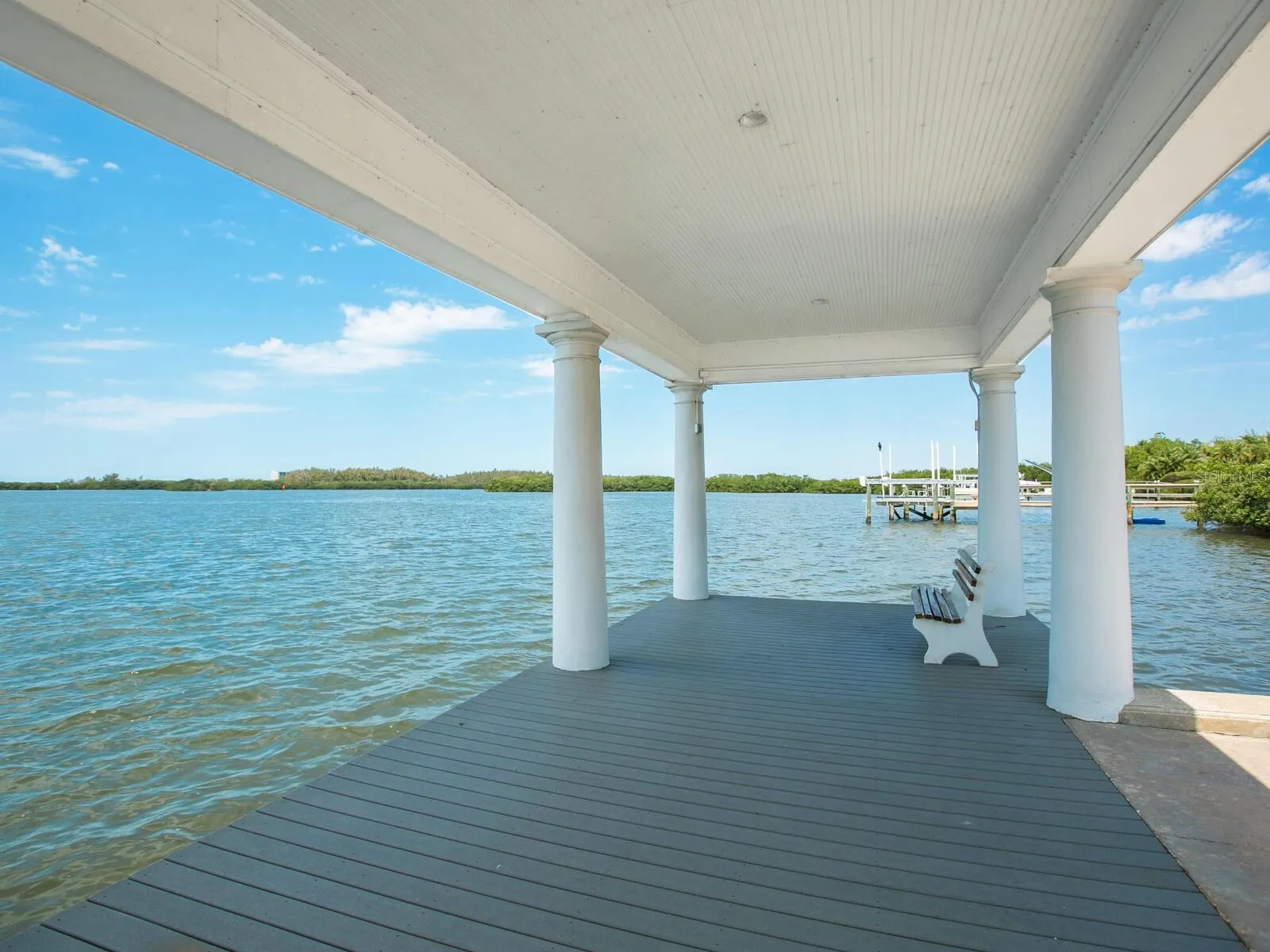 216 OSPREY POINT DR