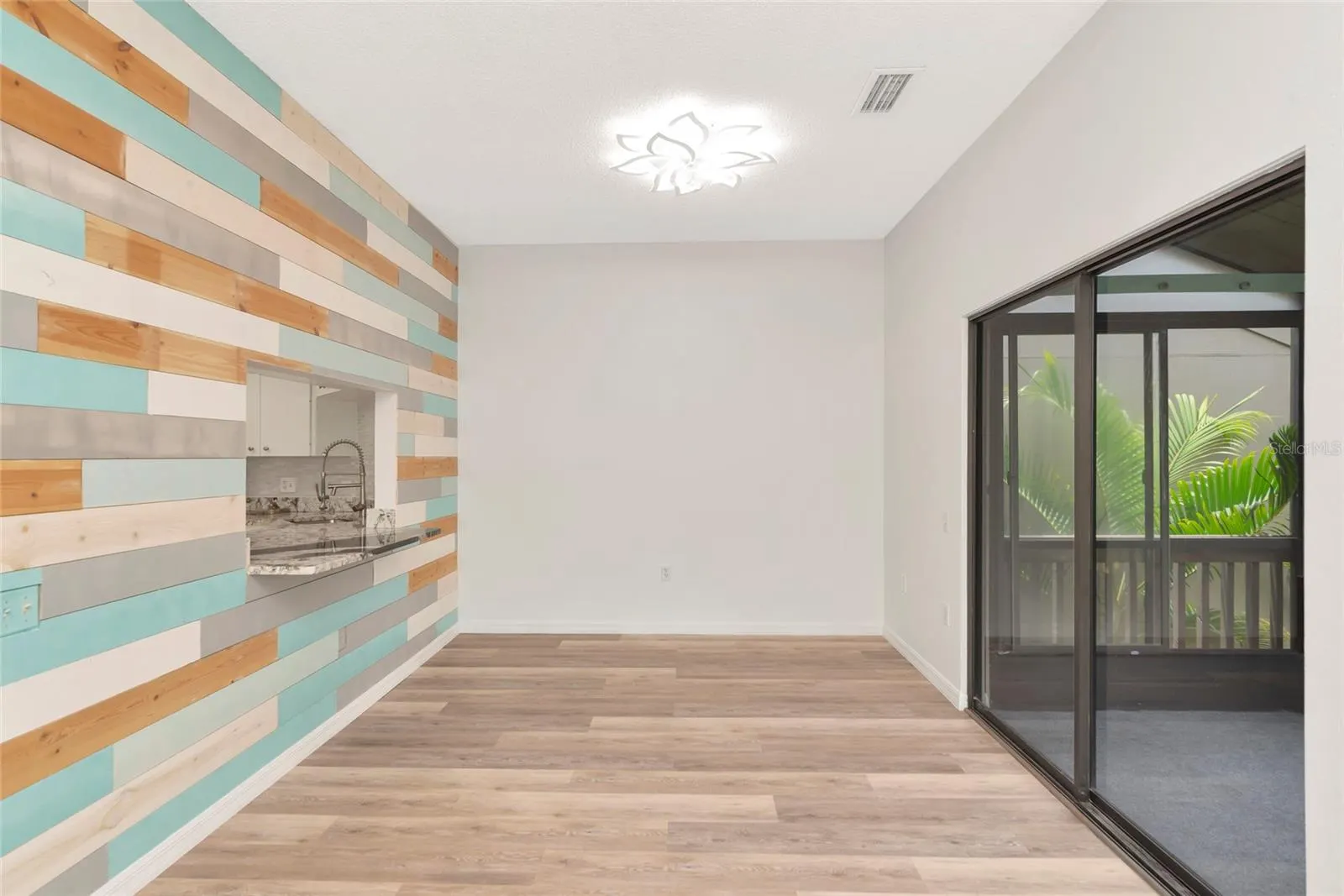 116 WOODLAND PL #116 #116